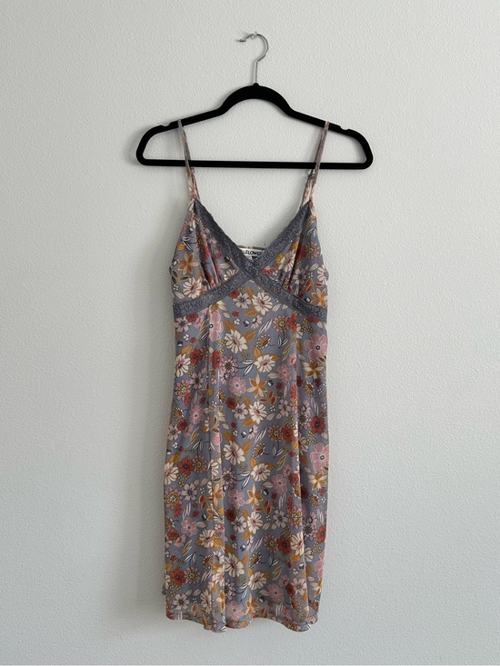 Wallflower Dresses & Skirts - Wallflower Y2K Coquette Floral Lace Slip Midi Dress Size M